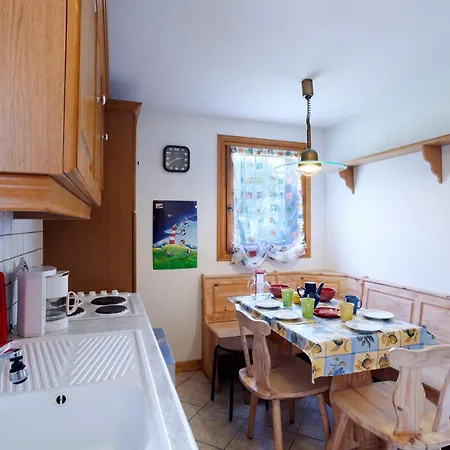 Le Tagre By Interhome